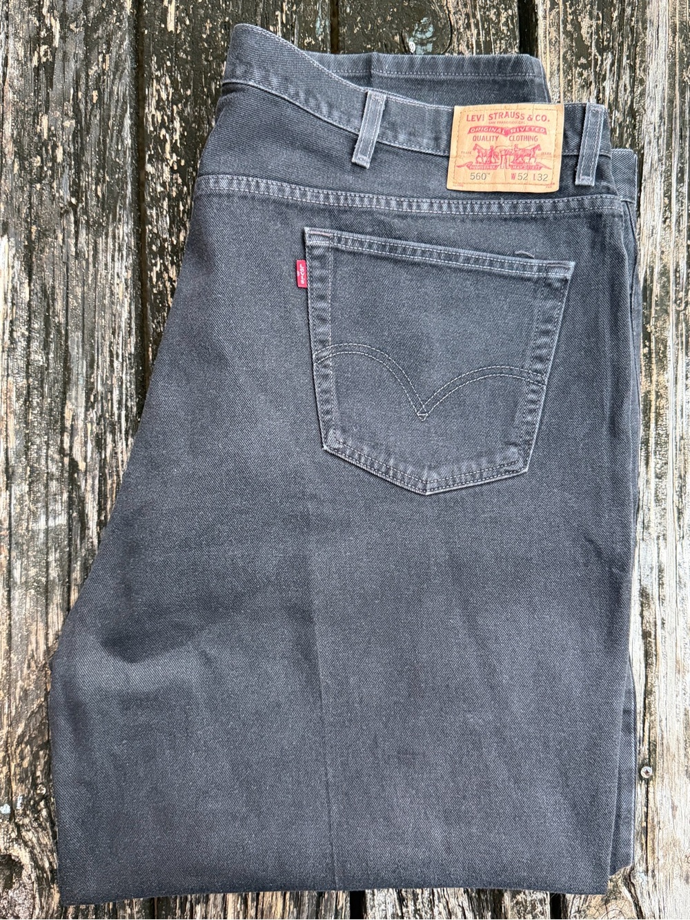 Levi's 560 Comfort Fit Men's 52 x 32 Big & Tall Black Denim Straight Jeans P6